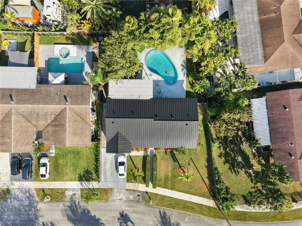 16323 SW 103rd Pl Miami, FL 33157