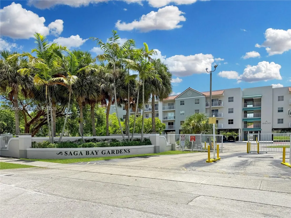 8260 SW 210th St #309 Cutler Bay, FL 33189