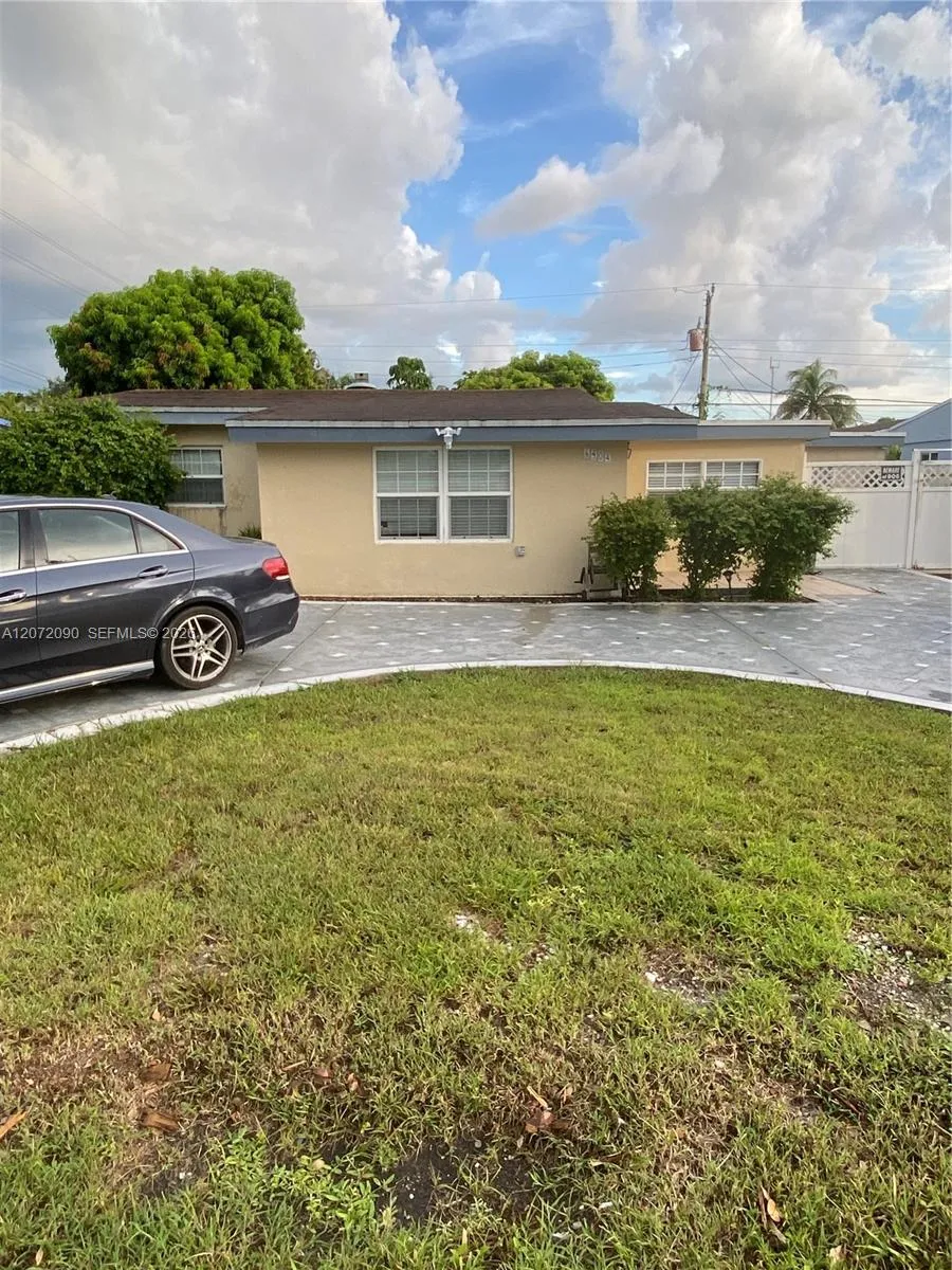 6404 SW 23rd St #1 Miramar, FL 33023