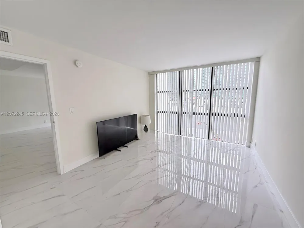 16909 Bay Rd #817 Sunny Isles Beach, FL 33160