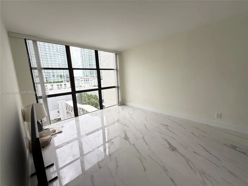 16909 Bay Rd #817 Sunny Isles Beach, FL 33160