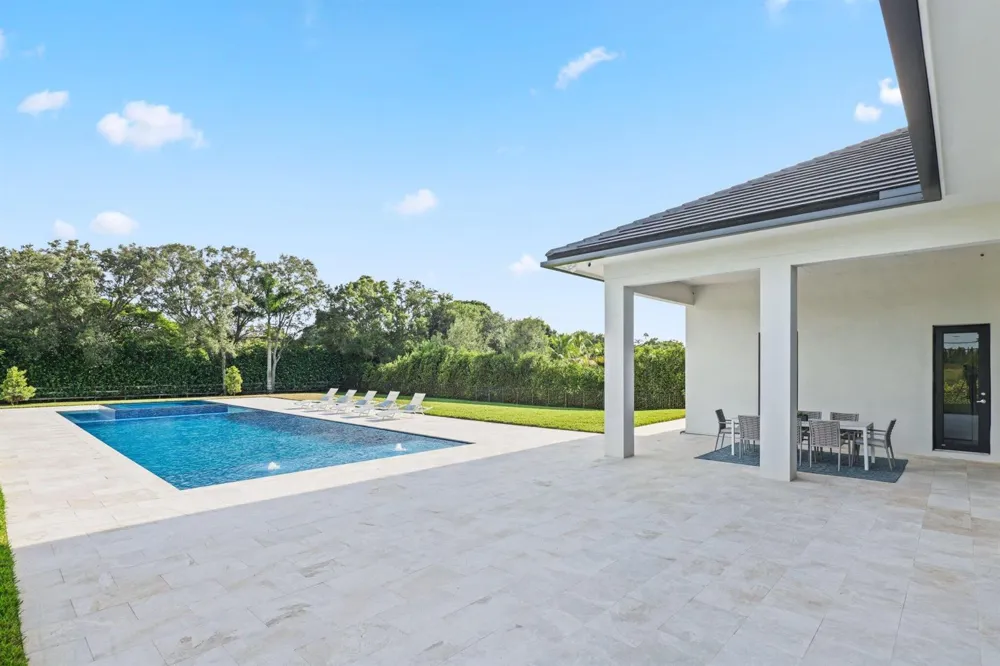 13600 PINE MEADOW COURT Davie, FL 33325