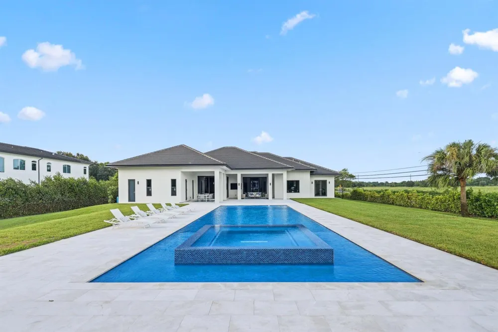 13600 PINE MEADOW COURT Davie, FL 33325