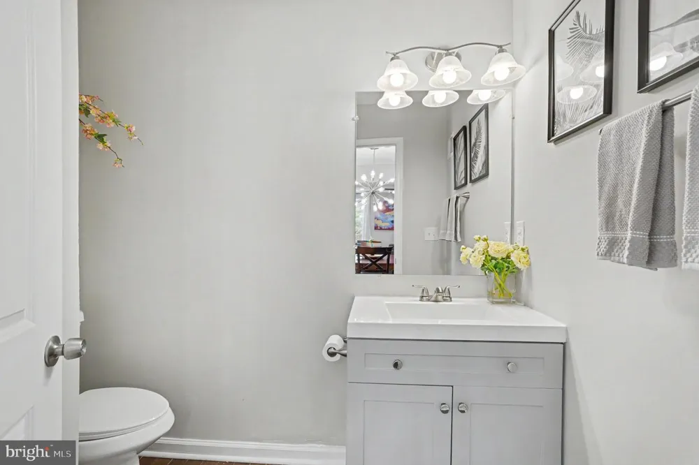 3818 FERNHILL AVENUE Baltimore, MD 21215