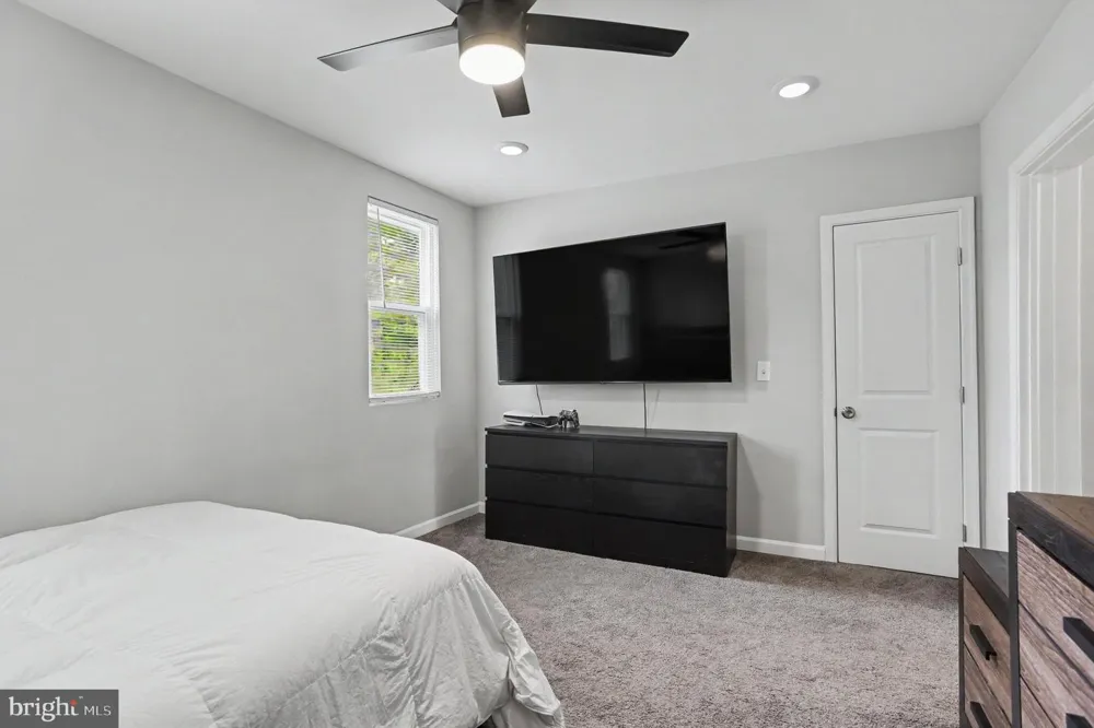 3818 FERNHILL AVENUE Baltimore, MD 21215