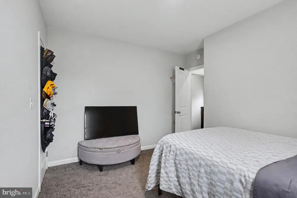 3818 FERNHILL AVENUE Baltimore, MD 21215