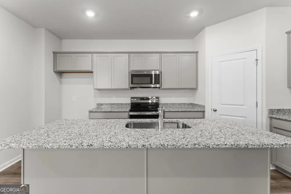 701 Riverton LN Statesboro, GA 30461