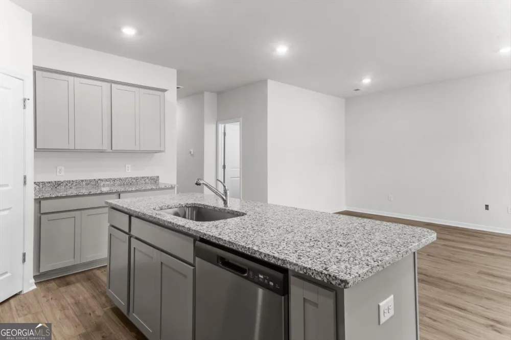 701 Riverton LN Statesboro, GA 30461