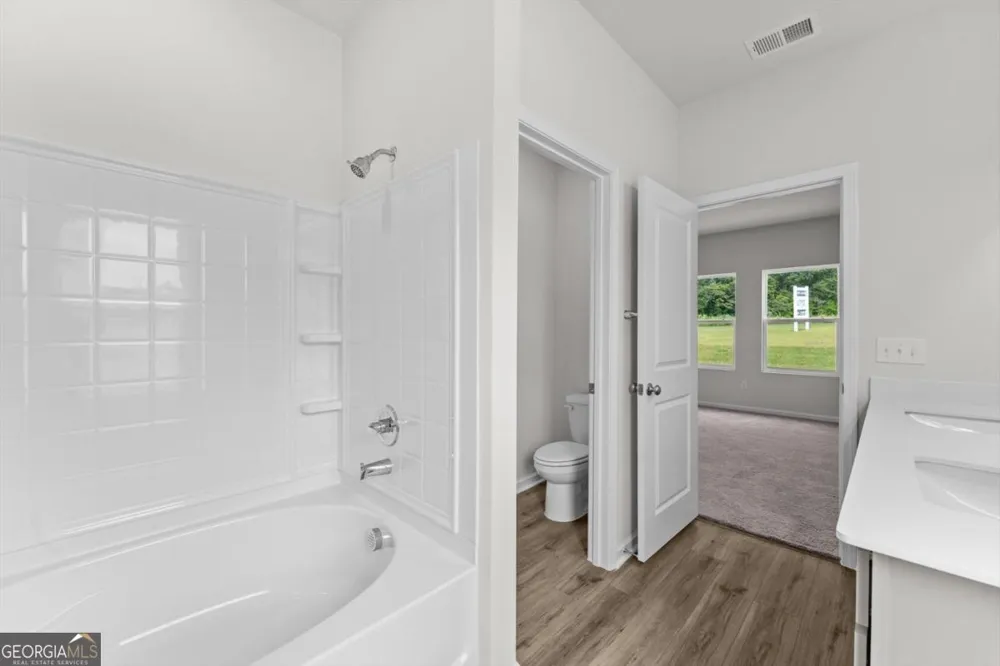 701 Riverton LN Statesboro, GA 30461