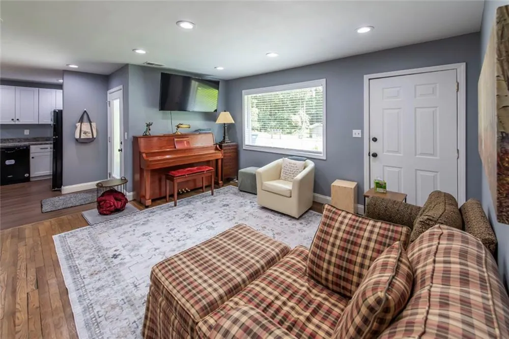 42 Carpenter Lane Dahlonega, GA 30533