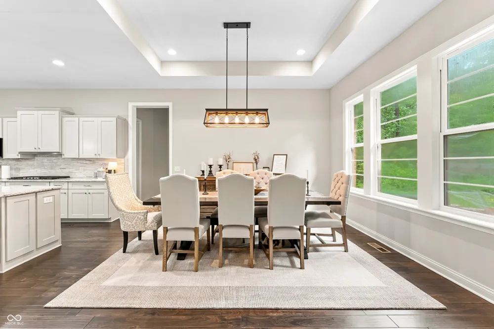 5059 Oak Ridge Trail Columbus, IN 47201