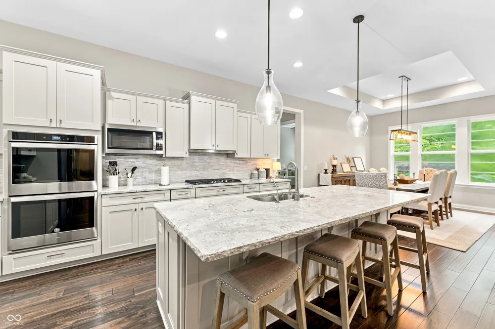 5059 Oak Ridge Trail Columbus, IN 47201