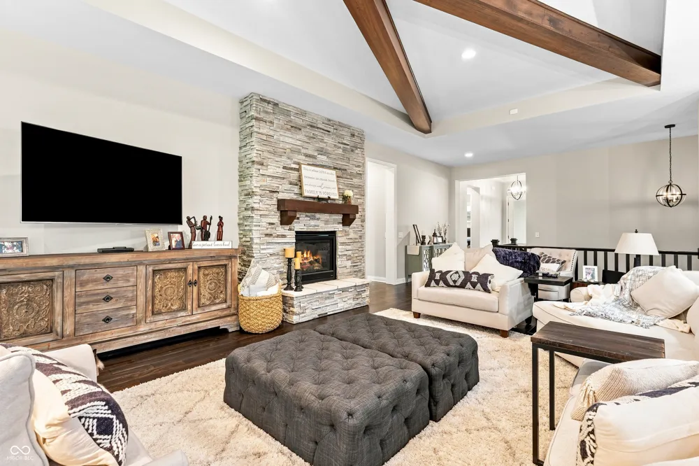 5059 Oak Ridge Trail Columbus, IN 47201