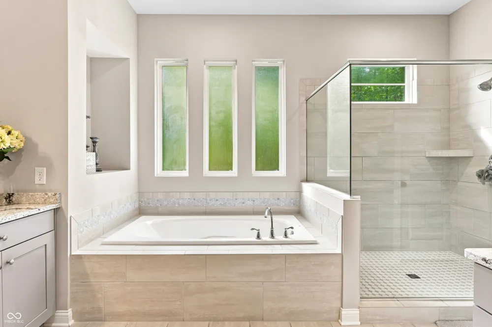 5059 Oak Ridge Trail Columbus, IN 47201