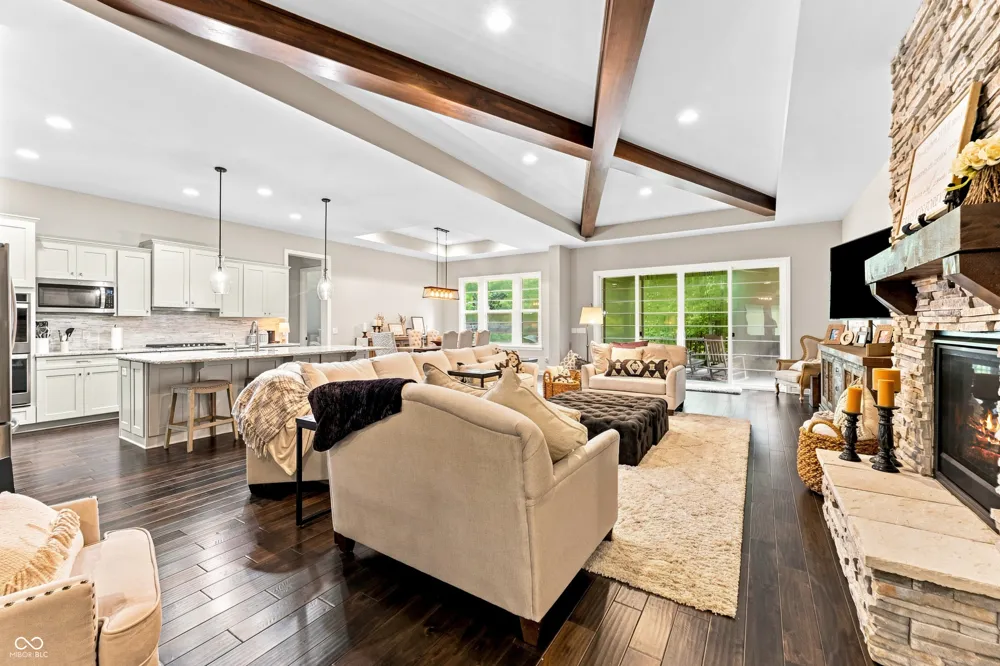5059 Oak Ridge Trail Columbus, IN 47201