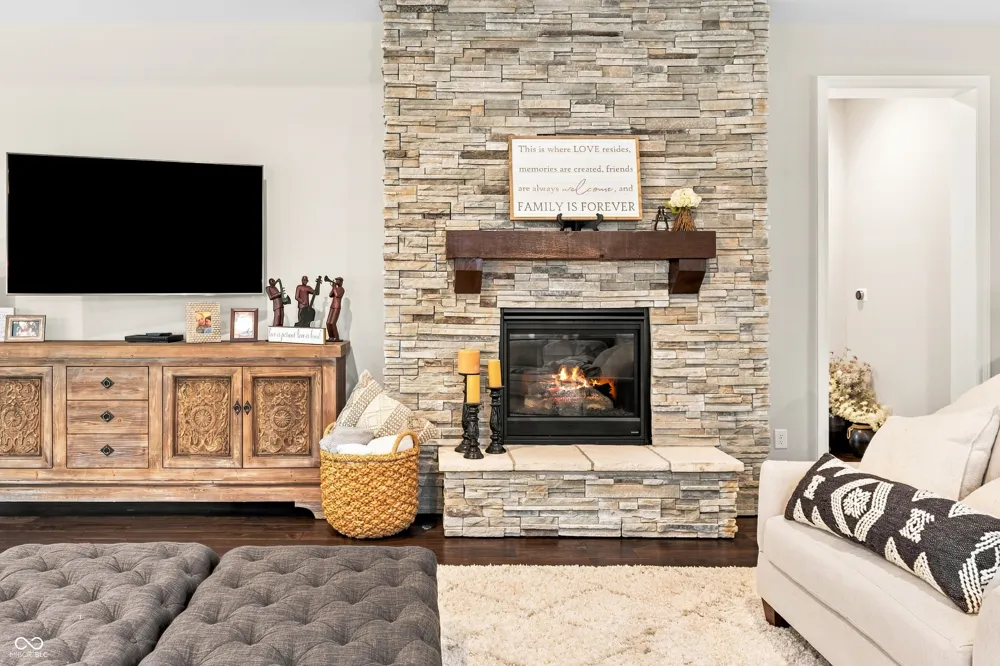 5059 Oak Ridge Trail Columbus, IN 47201