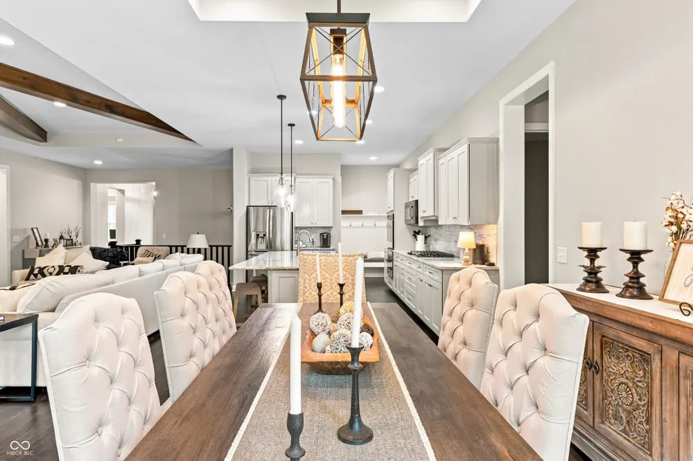 5059 Oak Ridge Trail Columbus, IN 47201