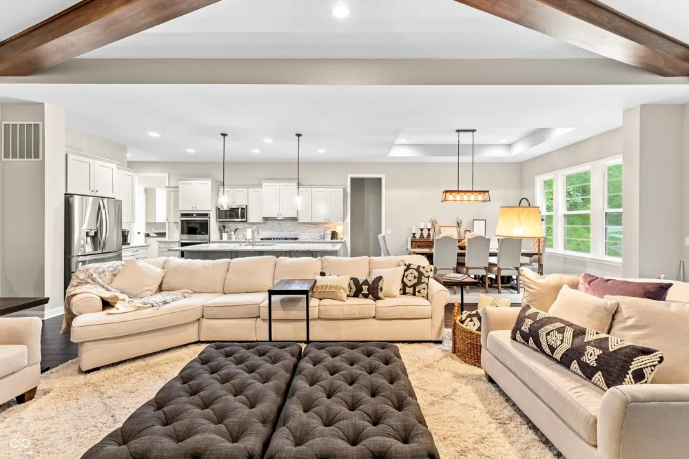 5059 Oak Ridge Trail Columbus, IN 47201