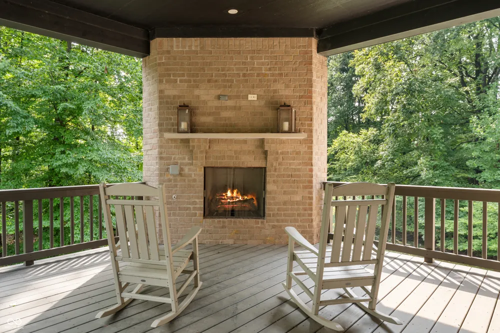 5059 Oak Ridge Trail Columbus, IN 47201
