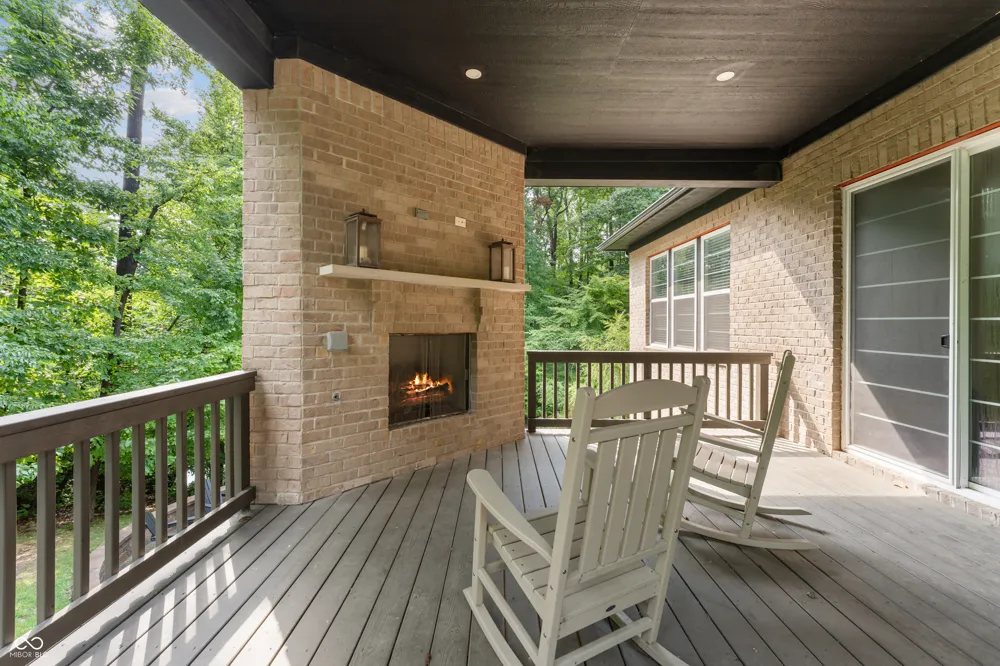 5059 Oak Ridge Trail Columbus, IN 47201