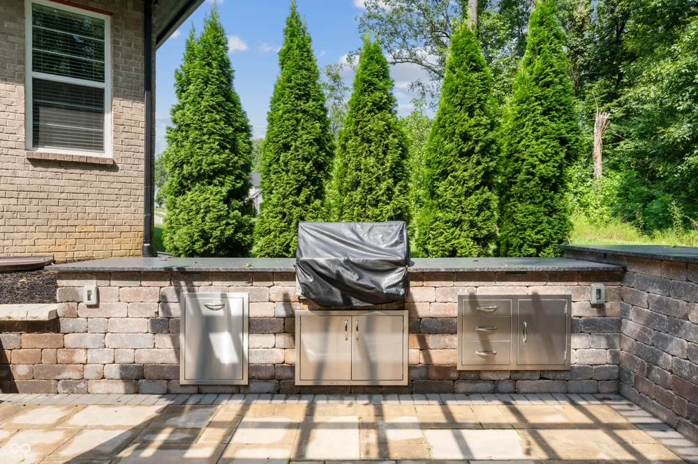 5059 Oak Ridge Trail Columbus, IN 47201