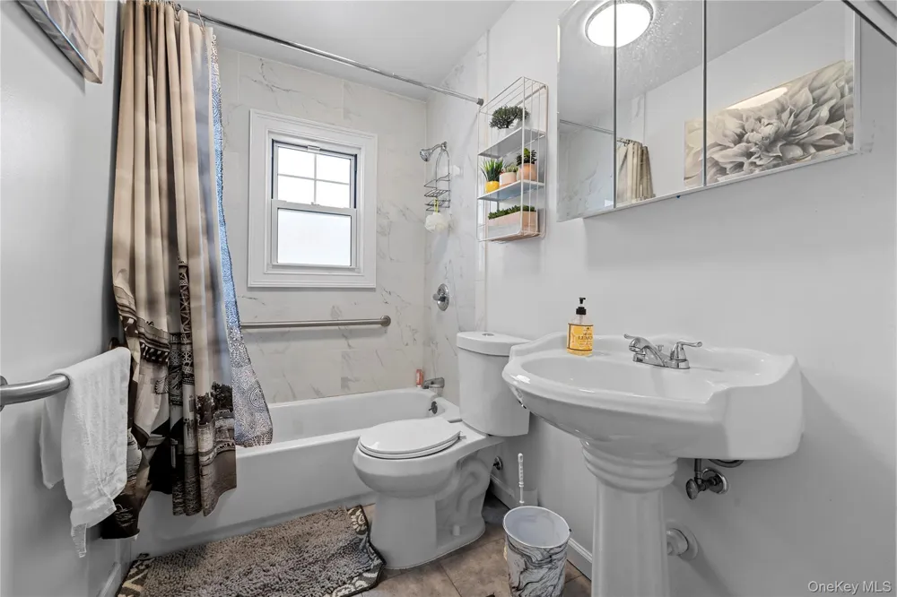 13945 227th Street Laurelton, NY 11413