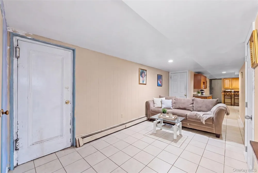 13945 227th Street Laurelton, NY 11413