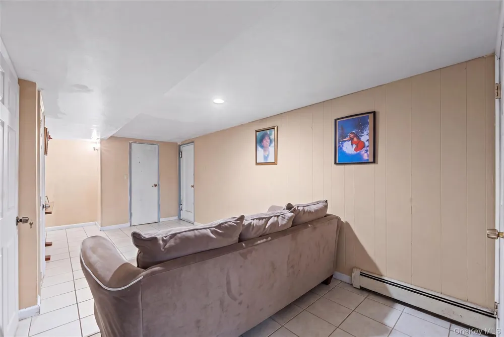 13945 227th Street Laurelton, NY 11413