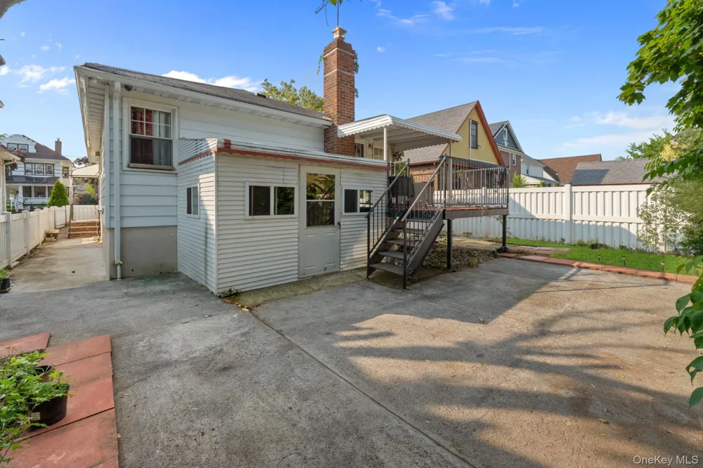13945 227th Street Laurelton, NY 11413