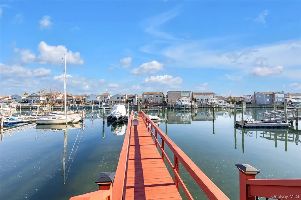 2072 Legion Street Bellmore, NY 11710