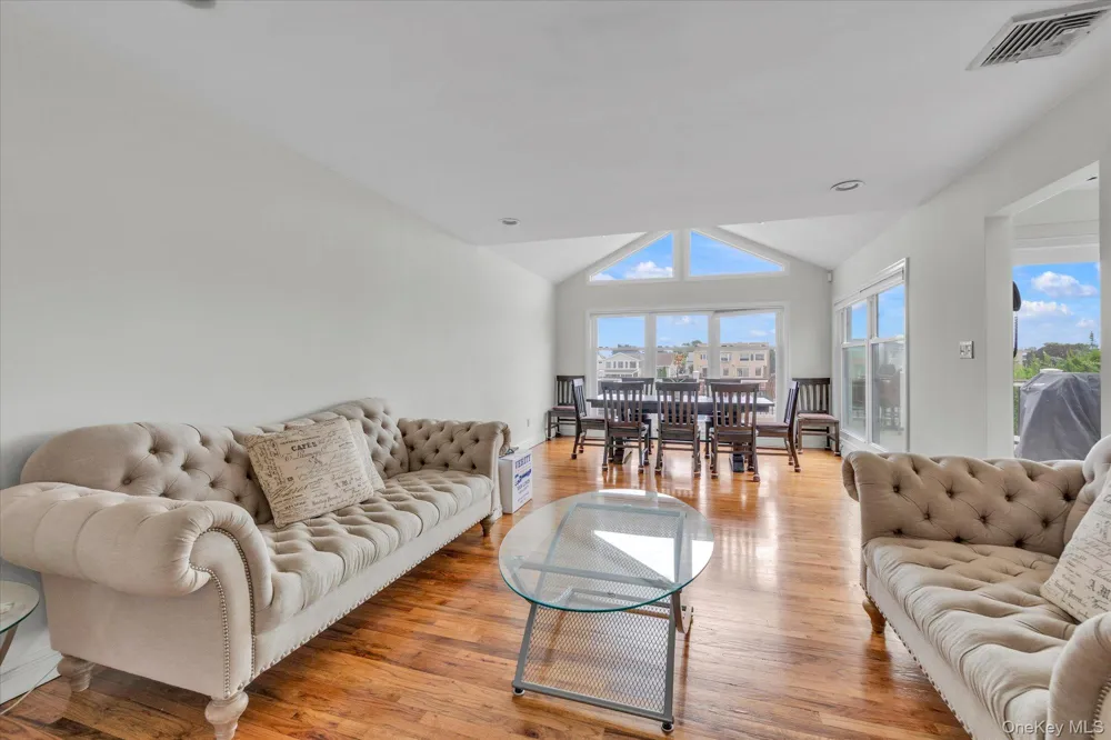 2072 Legion Street Bellmore, NY 11710