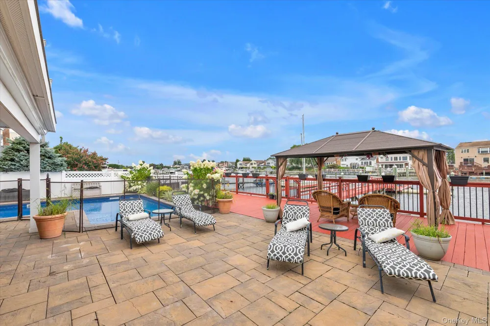 2072 Legion Street Bellmore, NY 11710