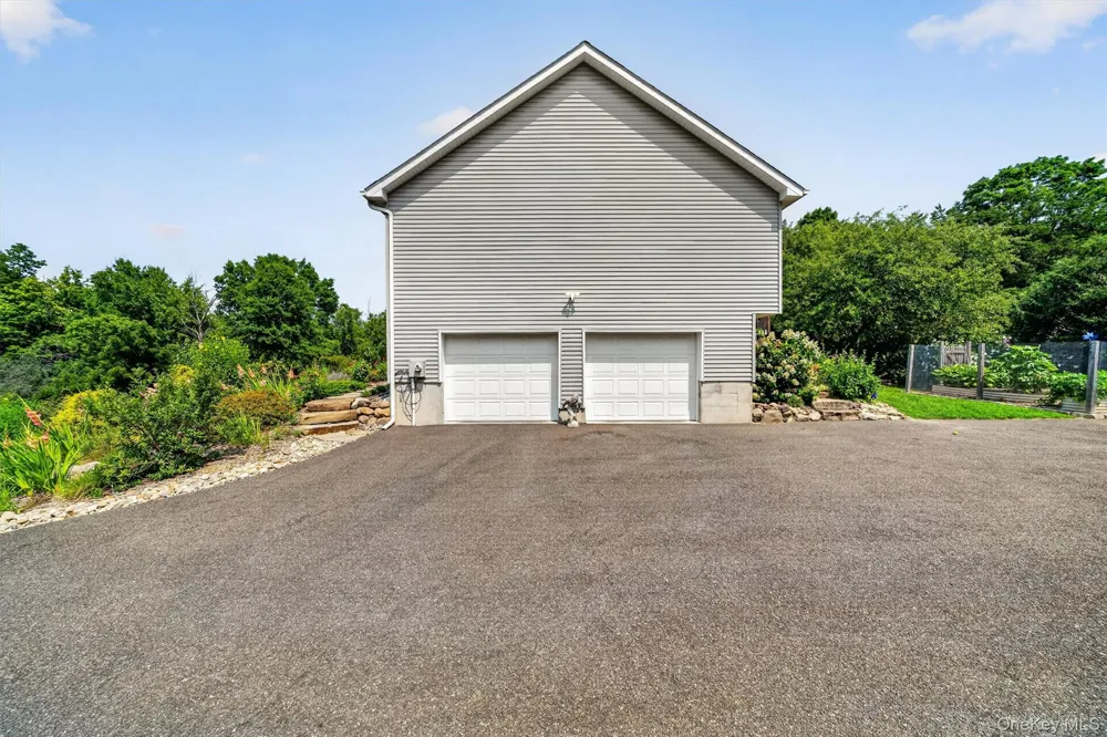 1 Bell Way Chester, NY 10918