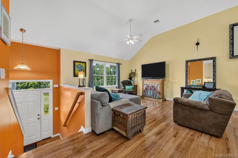 1 Bell Way Chester, NY 10918