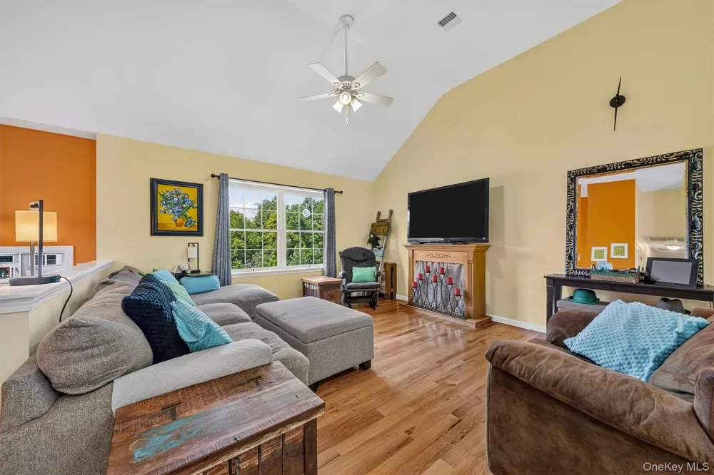 1 Bell Way Chester, NY 10918