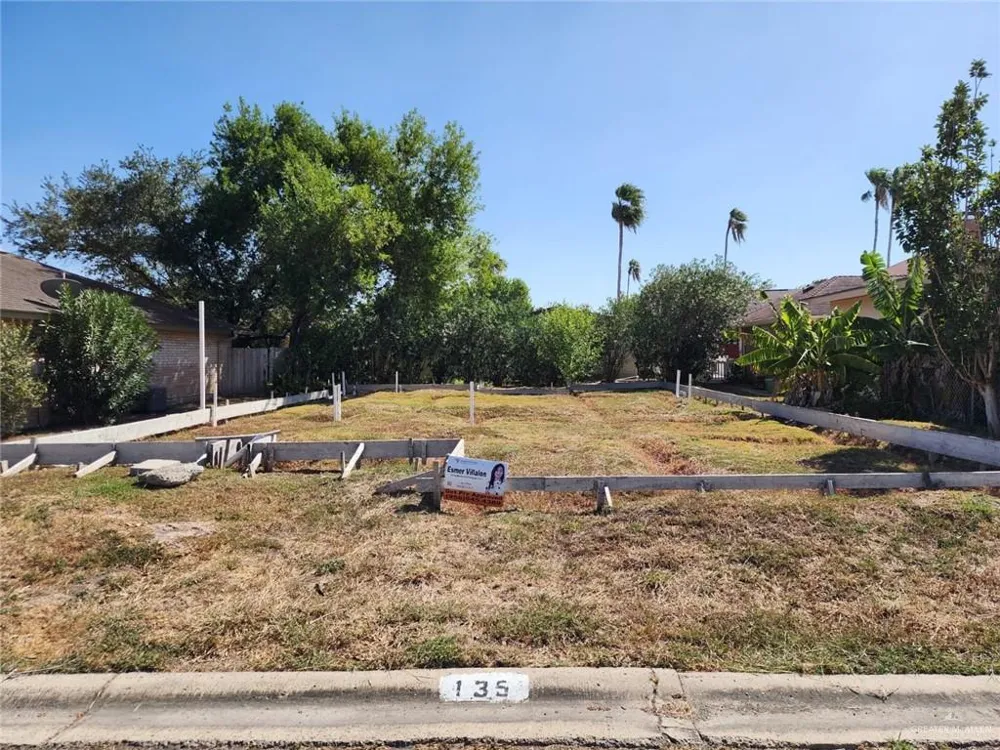 135 Willow Circle Harlingen, TX 78552