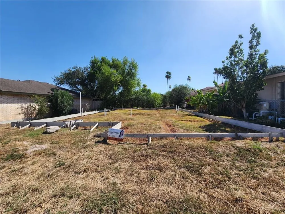 135 Willow Circle Harlingen, TX 78552