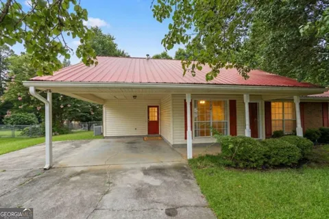 28 Frances DR NW