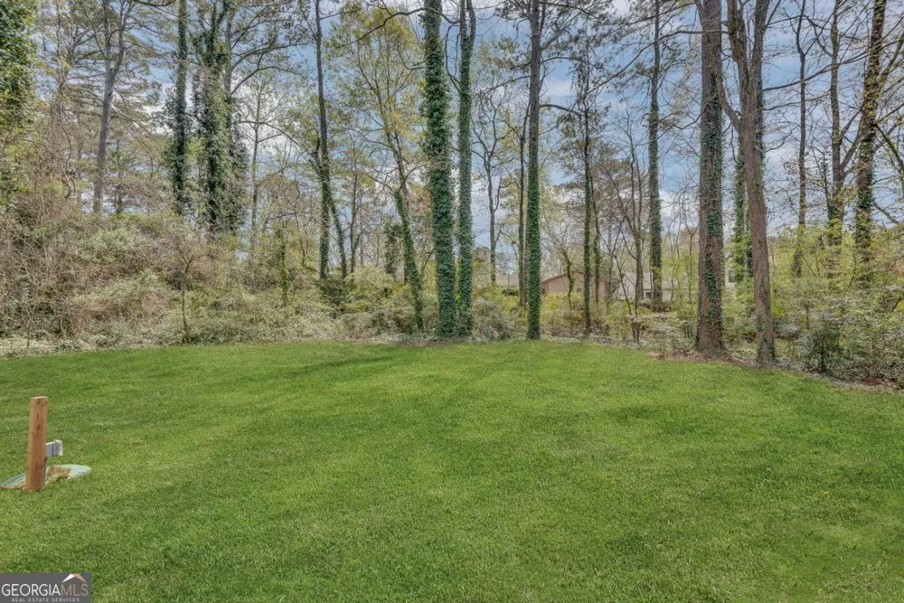 3394 Dearwood DR SW Lilburn, GA 30047
