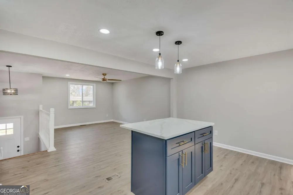 3394 Dearwood DR SW Lilburn, GA 30047