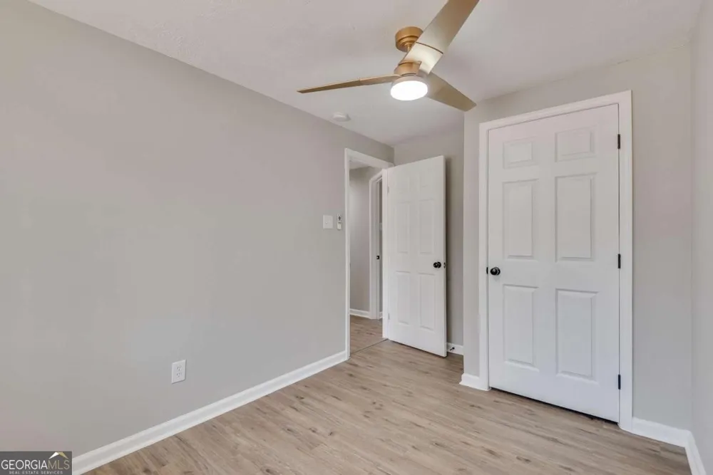3394 Dearwood DR SW Lilburn, GA 30047