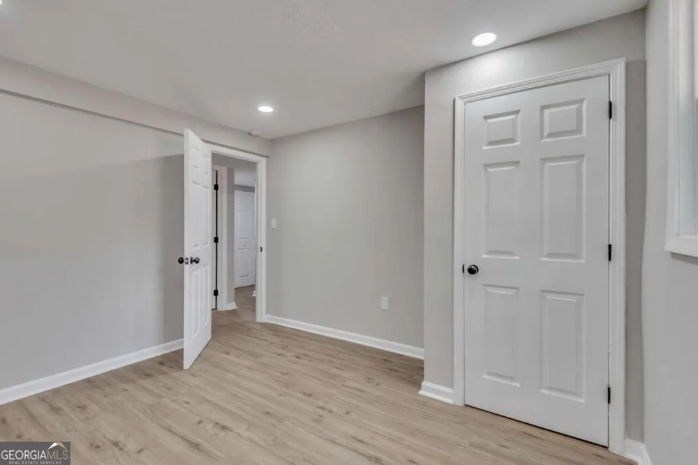 3394 Dearwood DR SW Lilburn, GA 30047