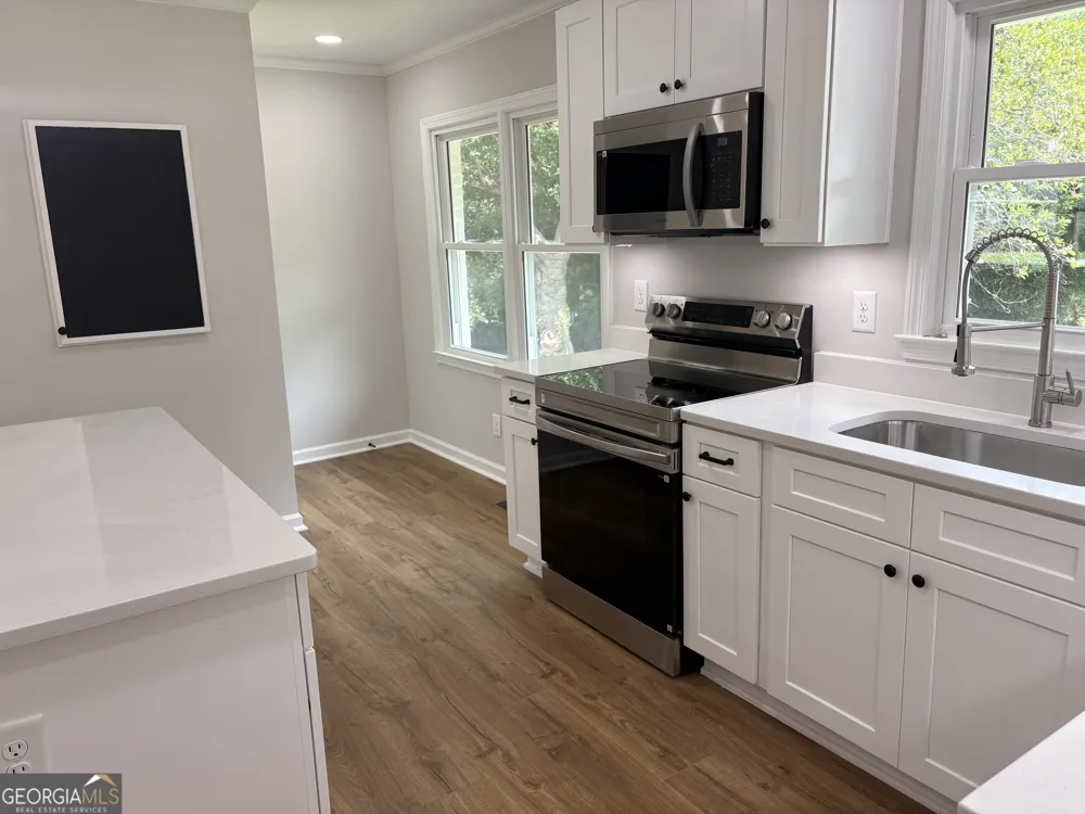 237 S Myrtle ST Winder, GA 30680
