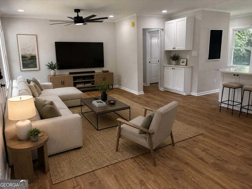 237 S Myrtle ST Winder, GA 30680