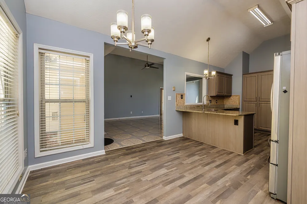 230 Hidden Brook TRL Fayetteville, GA 30215