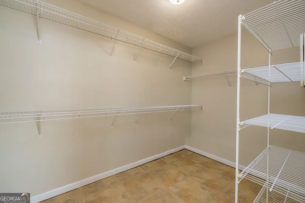 230 Hidden Brook TRL Fayetteville, GA 30215