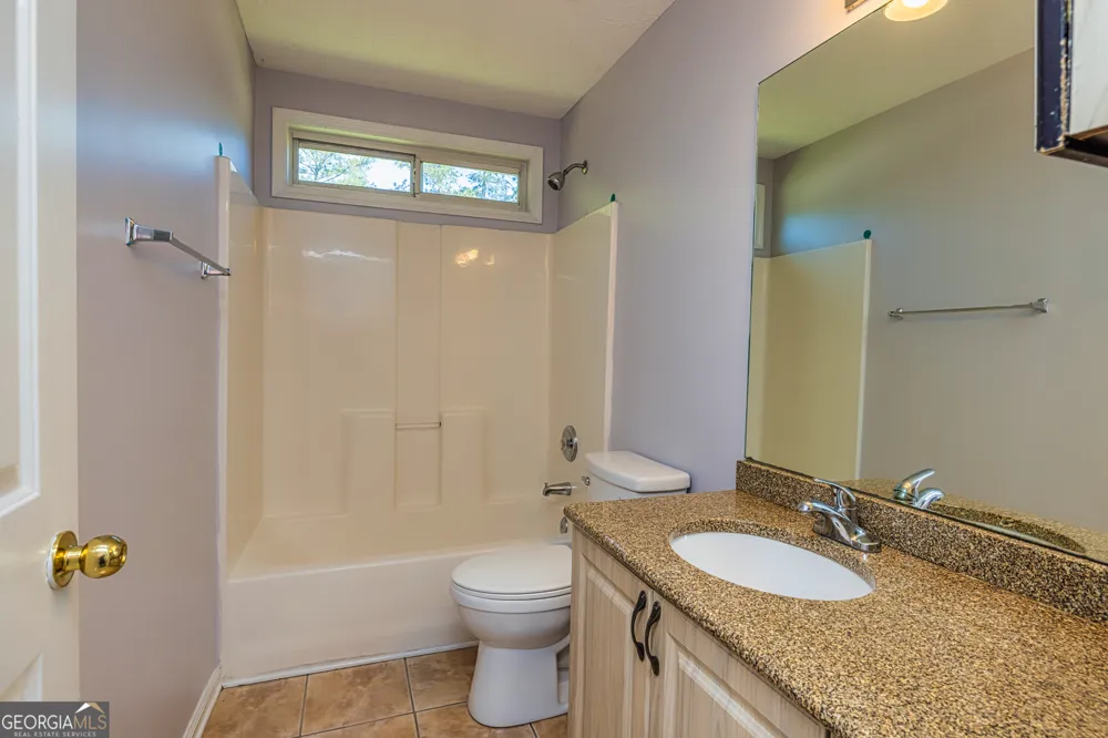230 Hidden Brook TRL Fayetteville, GA 30215