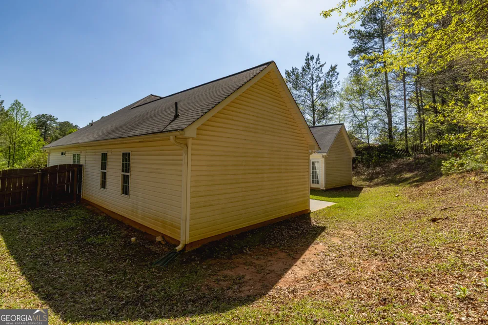 230 Hidden Brook TRL Fayetteville, GA 30215
