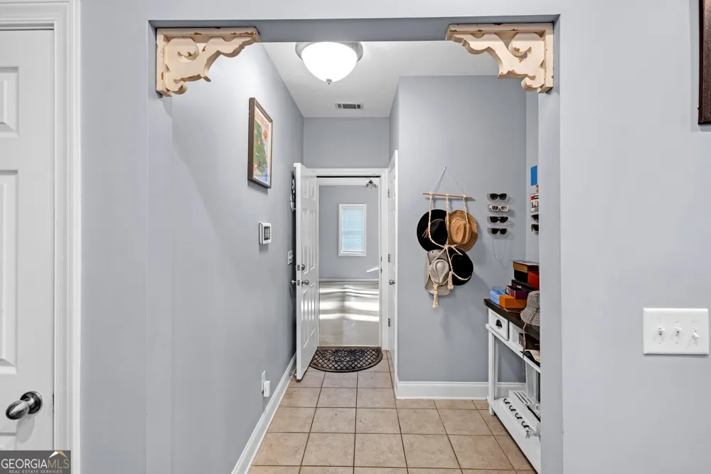 151 Dumar LN Hoschton, GA 30548