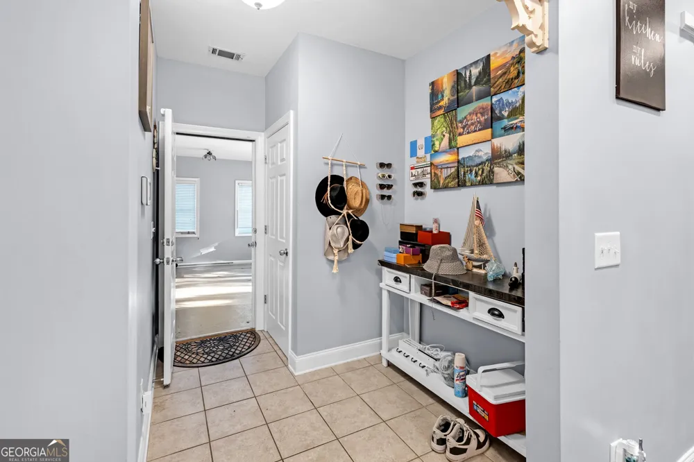151 Dumar LN Hoschton, GA 30548